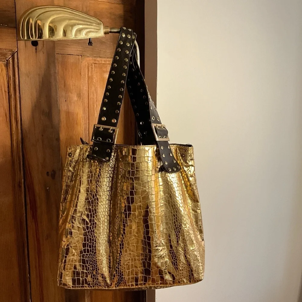 Gold faux snake skin studded bucket strap - Picture 5 of 5